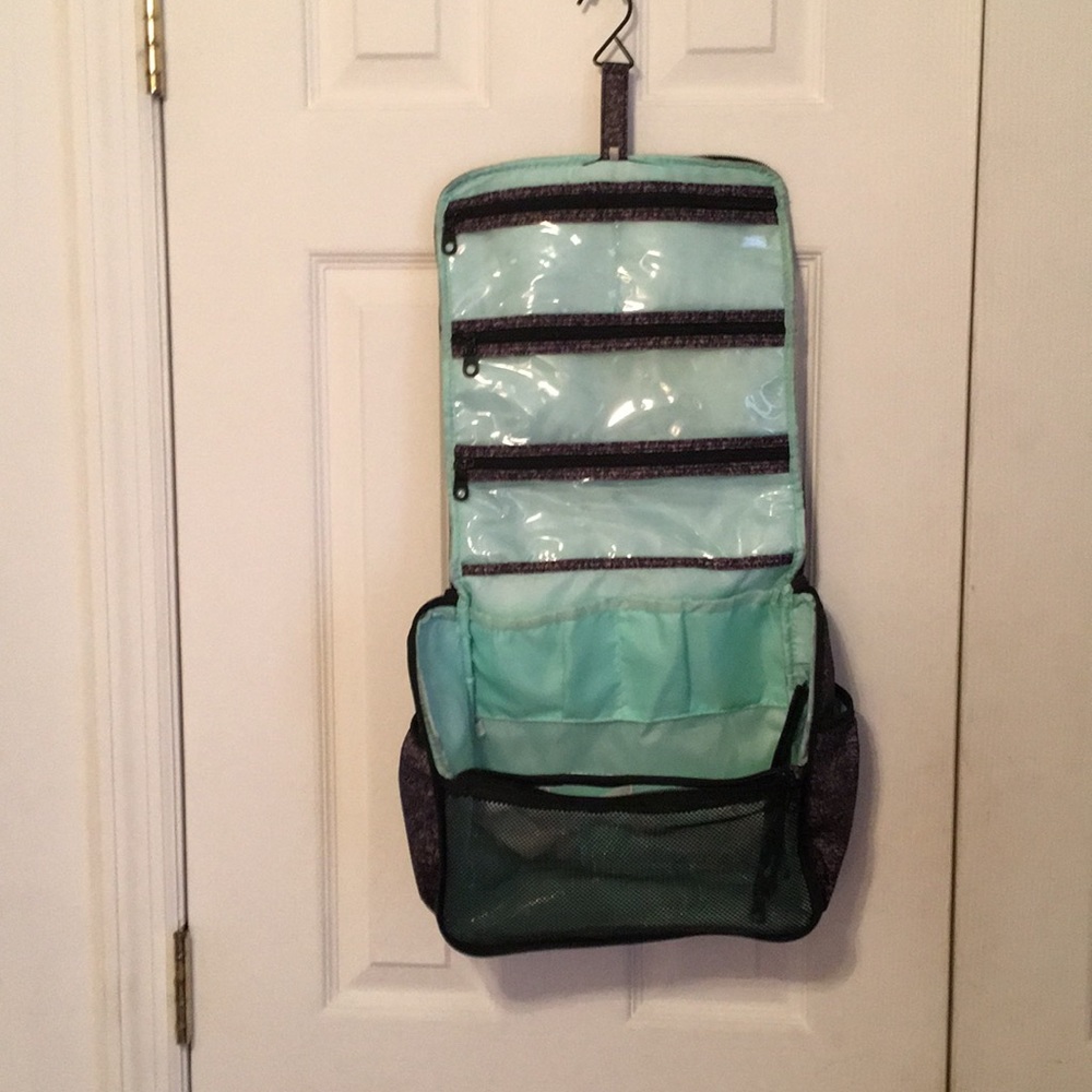Like brand new travel cosmetics bag - Picture 5 of 10